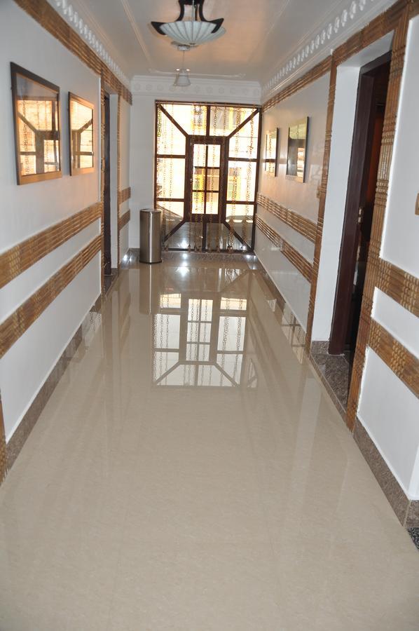 Oyo 22081 Hotel Shree Mazda Srīnagar Zewnętrze zdjęcie